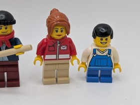 Lego Icons 6 Minifigures w/ Accessory from Set 10222 Winter Village Post Office