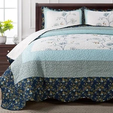 Dorset 3-Piece Floral Patchwork Quilt Set – Soft Bedding for Queen/King Bed