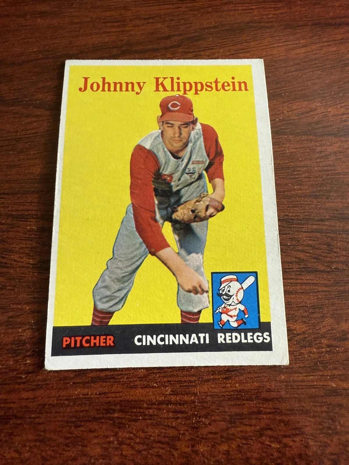 1958 Topps #242 Johnny Klippstein. VG/EX