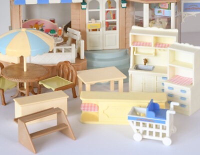 Sylvanian Brambles Kaufhaus Ersatzteile Möbel. cafe shop calico critters