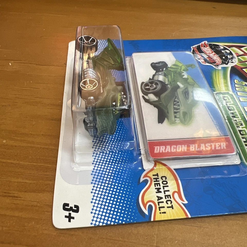 2011 Hot Wheels Color Shifters Dragon Blaster Glow In Dark New - Image 3 of 4