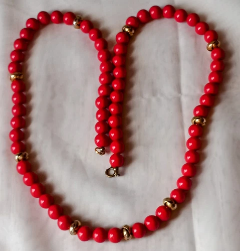 VETEMENTS **Collana alla moda di perline rosse 32" con perline accento tono oro. #K