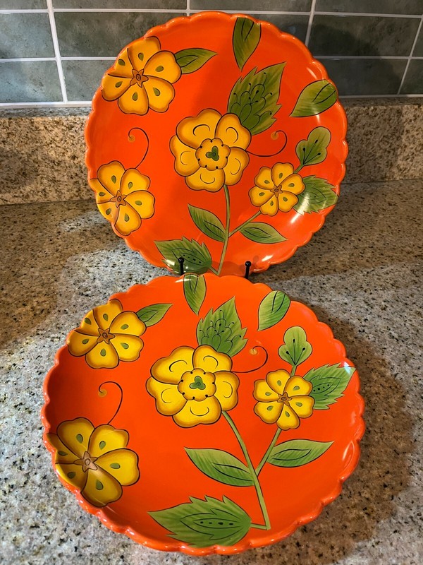 Temptations Poppy Passion 10" Dinner Plates Red Set 2