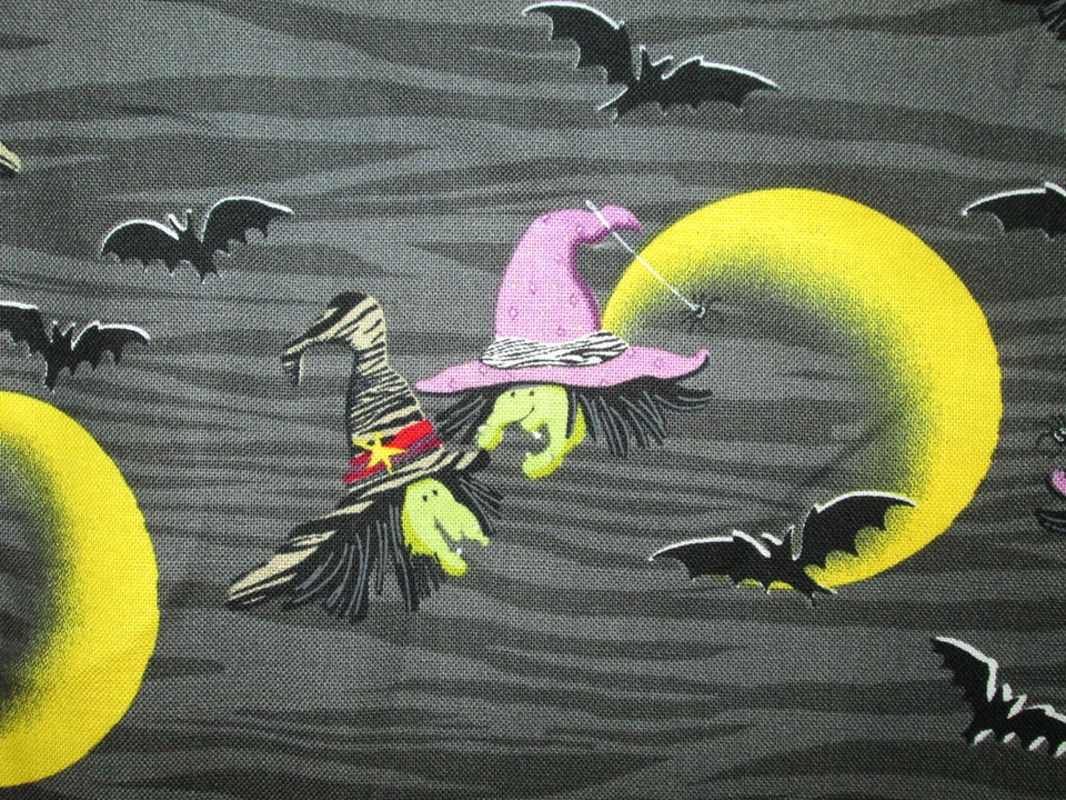 TECIDO DE ALGODÃO PRETO ASSUSTADOR BRUXAS VOADORAS MORCEGOS LUA FQ - Imagem 2 de 4