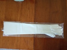 NIB Ladies Ivory Formal Wear Gloves-Wedding, Prom, Homecoming, etc.