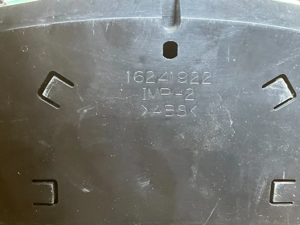 2000-2005 Chevrolet Monte Carlo Speedometer Instrument 128K Miles 10306211 - Image 2 of 4