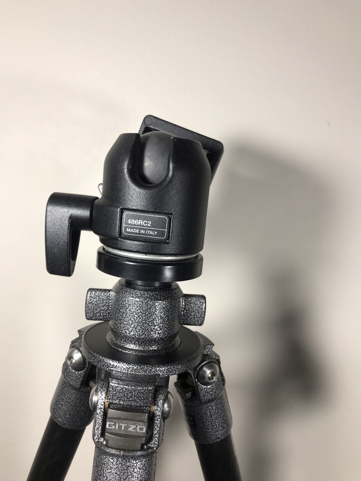 Two Gitzo Camera Tripods G126 Manfrotto Bogen Italy 3262QR & Basalt