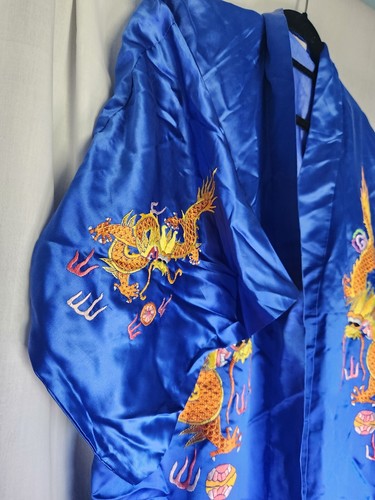 Vintage Golden Dragon Silk Hand Embroidered Japan Kimono Robe Blue Size Small - Picture 2 of 7