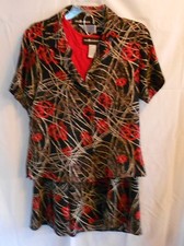Sag Harbor Women's 3 piece Skirt Set Size 8 - Black, Red and Beige