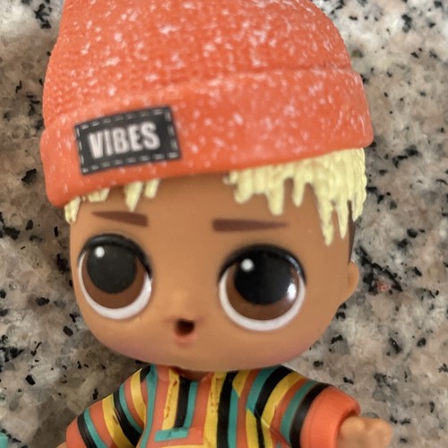 LOL Surprise boy Sunny with orange hat and bottle Never Played - Picture 2 of 7