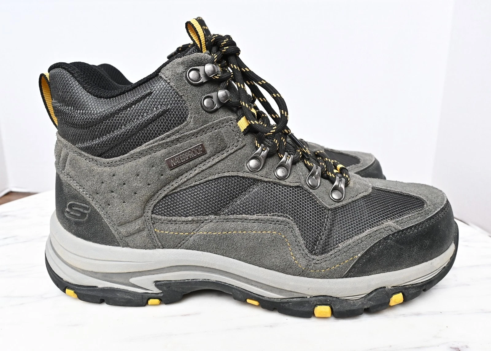 Skechers Relaxed Fit Trego Pacifico GTX Suede Outdoors Hiking Boots Mens Sz 8