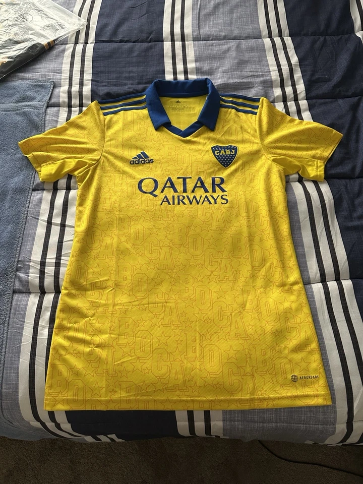 Pre-Owned USED once Boca Juniors Third kit 2022-2023 Yellow Size Small - Image 2 of 3