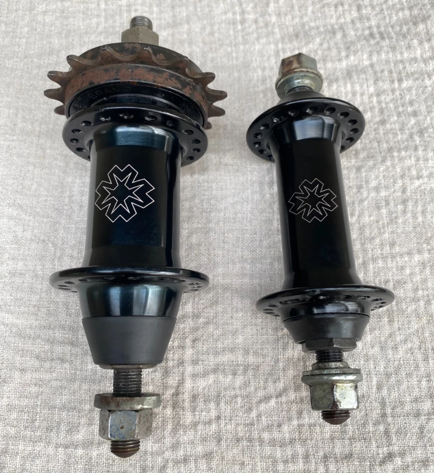 Juego de bujes Mid School Mosh BMX eje negro 3/8" - 36H Foto 2 de 4