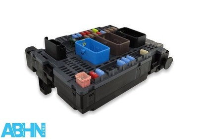 Citroen C4 Picasso II BSM-Z03-01 HW:205 SW:4B Fuse & Relay Box 9674674880 Delphi