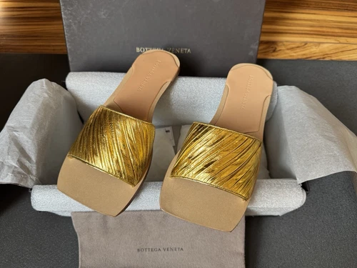 BOTTEGA VENETA 578409 SANDALI PELLE ORO EU: 37 SCATOLA