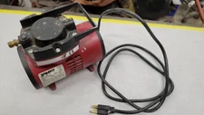 Thomas Industries Spray-it  Diaphragm Sprayer Model 600-13 Air Compressor