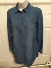Misses a.n.a. denim shirt, 4-button placket, lobg sleeves, M