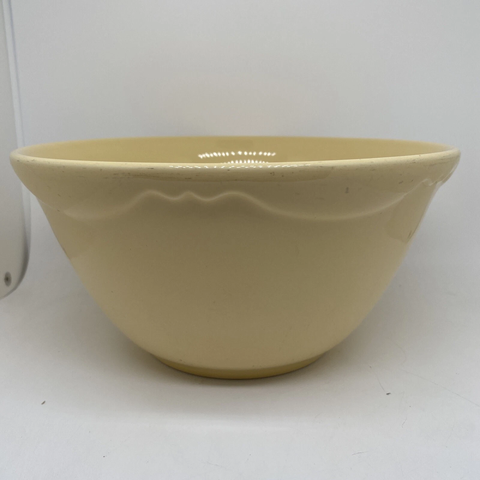 GP Hospitality Collection Butter Yellow Mixing bowl