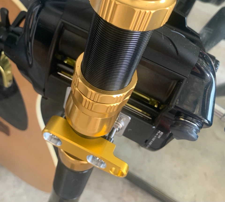 Abrazadera de carrete DAIWA TANACOM SEABORG 500 750 1000 aluminio anodizado pesca grabada Foto 2 de 4