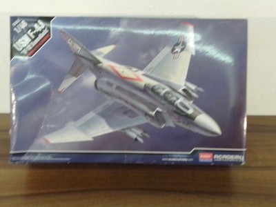 ACADEMY HOBBY MODELLS 12323 USN F-4J''VF-102 Diamondbacks''    1:48     OVP