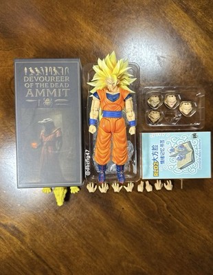 SH Figuarts Dragon Ball Z Kong Studio / Red Bolt Son Goku SSJ3