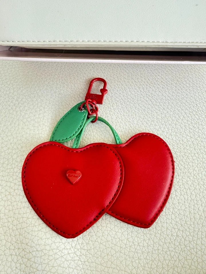 НОВЫЙ С ЯРЛЫКАМИ В КОРОБКЕ BETSEY JOHNSON XOMYLO СУМКА ЧЕРЕЗ ПЛЕЧО СУМКА W ВИШНЕВЫЙ ШАРМ - Изображение 4 из 4