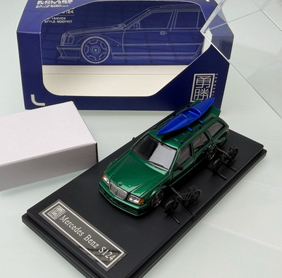 EY YS 1:64 Green E Class S124 EVO2 Wagon Sports Model Diecast Display Car 