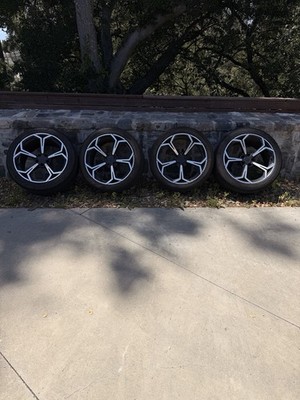 Lamborghini Urus OEM 22  Nath Forged Wheels w/ Pirelli P-Zero Tires + TPMS