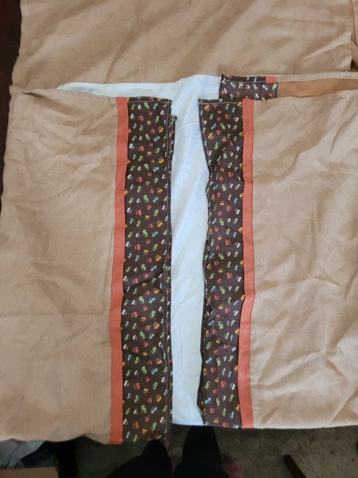 Kids Line Monkey Race 男女通用 12 件套婴儿床套装墙面艺术 Valences 毛毯灯 — 第 3/4 张图片