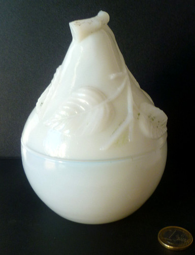 BONBONNIÈRE ANCIENNE POIRE EN