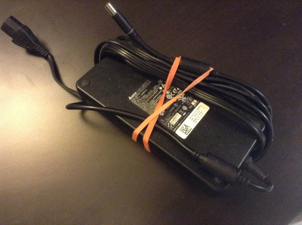 Carregador de laptop Delta Dell adaptador de alimentação CA GA240PE1-00 ADP-240AB B J211H 240W - Imagem 3 de 3