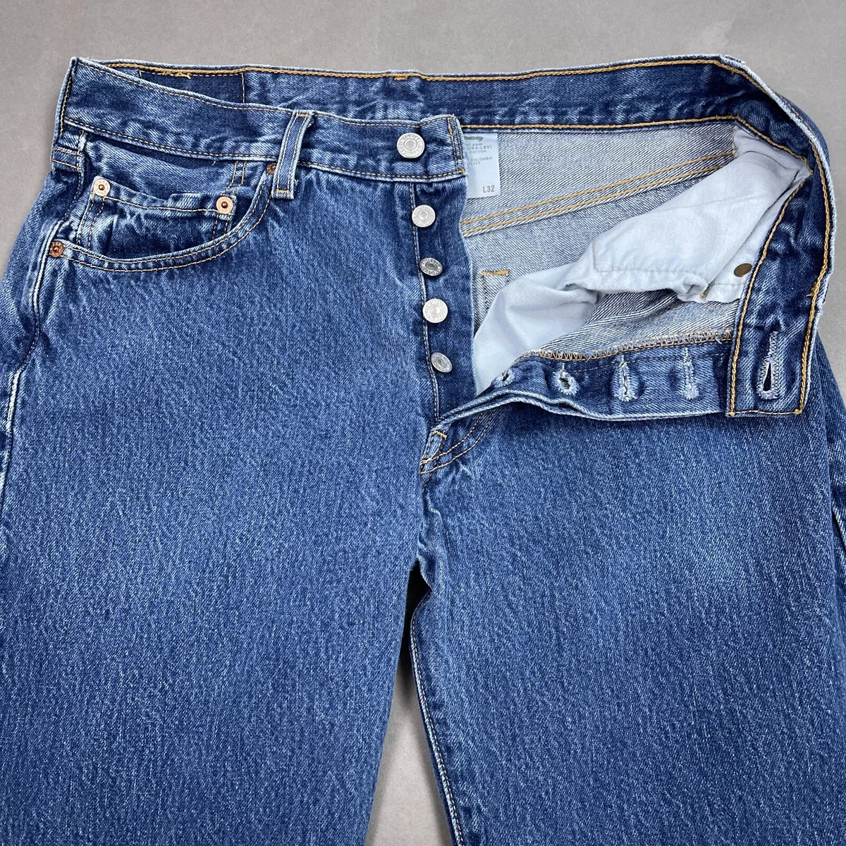 Timeless Men's Levi 501 Vintage Jeans