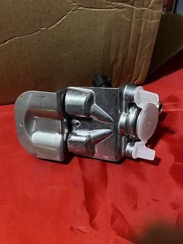 DEF Dosing Unit 22391563 21577030 21243945 for Volvo Truck Engine D11 D13 - Picture 8 of 13