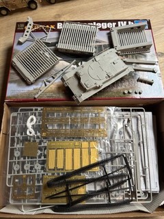TRUMPETER 00390 Brückenlegepanzer IVb 1:35 TEILGEBAUT
