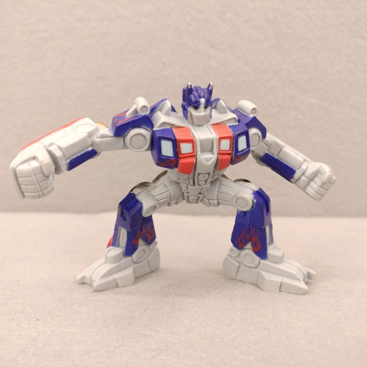2009 Transformers Optimus Prime Cake Topper 3