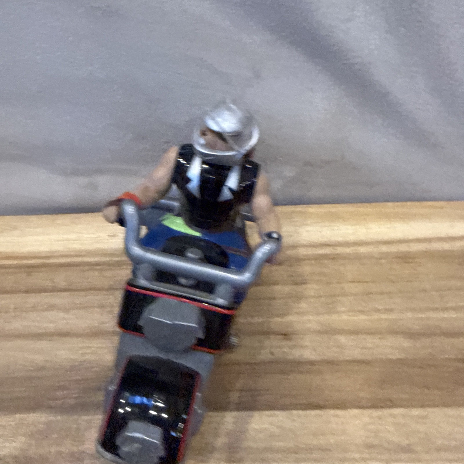 Picture 4 of 6