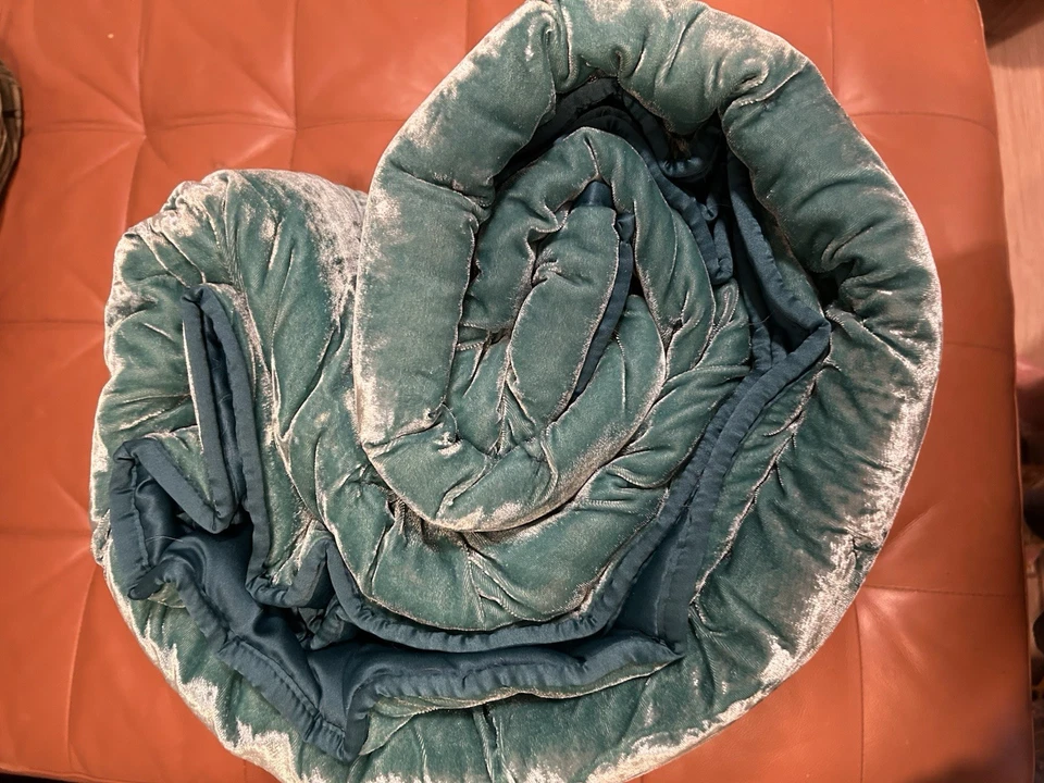 Edredón acolchado de terciopelo verde azulado Opalhouse - Nuevo, completo/queen Foto 4 de 4