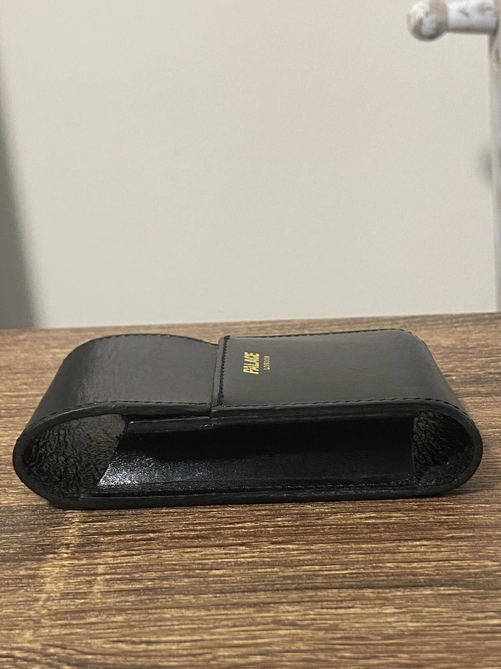 Palace Skateboards London Estuche para Cigarrillos de Cuero Negro con Bolsa para el Polvo, Invierno '16 Foto 4 de 4