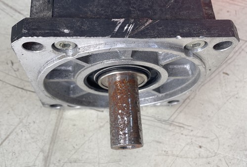 3~Brushless Servo Motor Motor Synchronous Motor AMK DT6-20-10-F00 - Picture 3 of 4