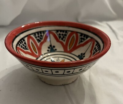 VINTAGE SIGNED SALAH SAFI 4-3/4  Morrocan Floral White,red & Black *FREE SHPNG*