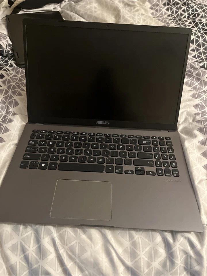 "Laptop ASUS 15"" Foto 2 de 3