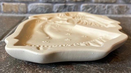 Flying Angel With Heart Stoneware Cookie Mold Vintage 1987 Brown Bag Cookie Art - Picture 7 of 9