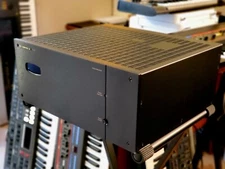 B&K COMPONENTS (B AND K) CT300 HOME AUTOMATION AMPLIFIER IN AMAZING CONDITION!