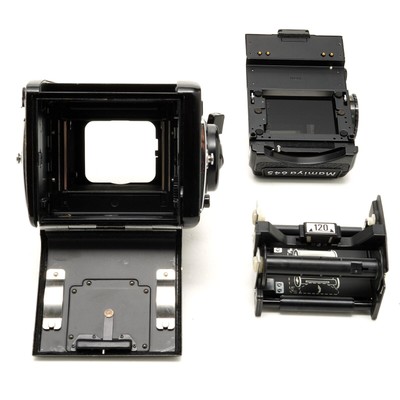 Mamiya M645 1000S Film Camera Sample Body w/120 Insert & PDS Mamiya M645 1000S Film Camera Sample Body w/120 Insert & PDS