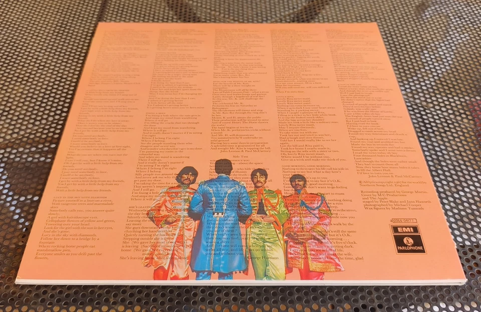 The Beatles Sgt. Pepper's Lonely Hearts Club Band · Lp · 1980, foto 2 di 5