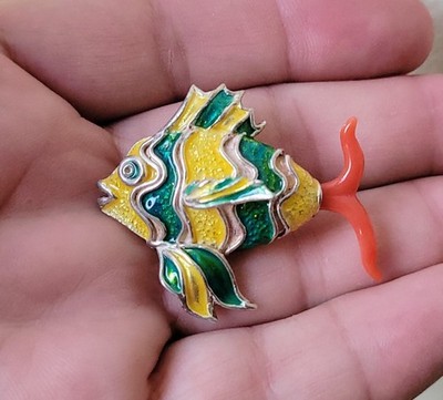 Sterling Silber emaillierter Fisch Anhänger mit rotem Korallenschwanz 925 Handarbeit WUNDERSCHÖN