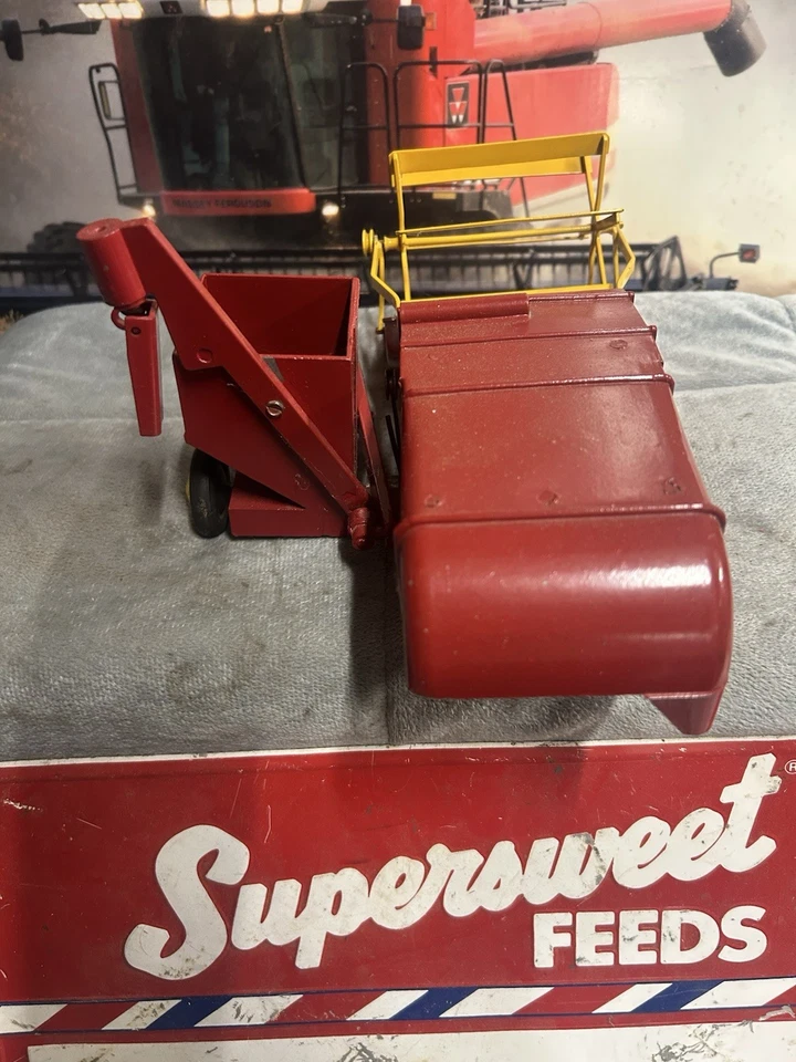 Vintage Lincoln Toys Massey Harris Red Clipper Combine Restored, As Is - Image 4 of 4