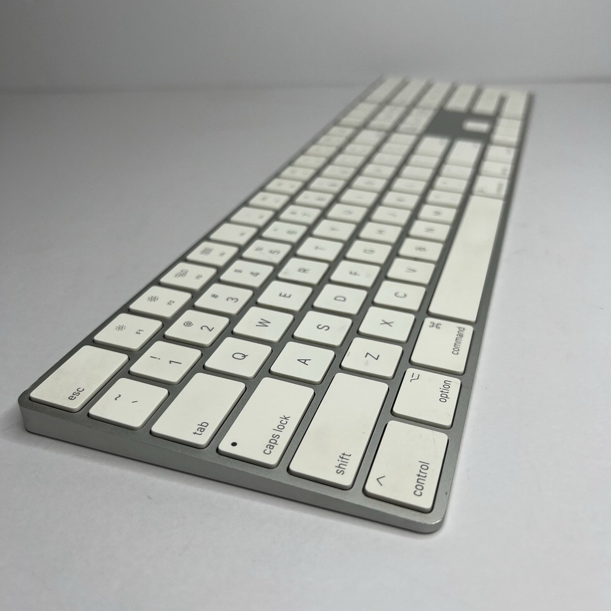 値下げ　Apple Magic Keyboard (A1843) Apple Wireless Magic Keyboard With Numeric Keypad Model A1843 | eBay