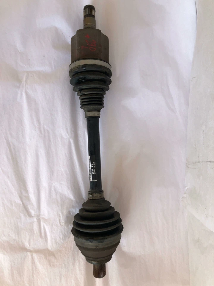 Volkswagen Tiguan 2010 eje delantero CV eje conductor lado izquierdo tracción delantera A/T tracción delantera 5N0407761M Foto 2 de 4