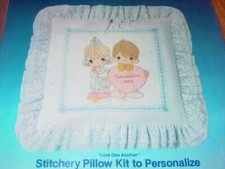 VTG Paragon - Precious Moments - Love One Another - Pillow Kit SEALED  1088